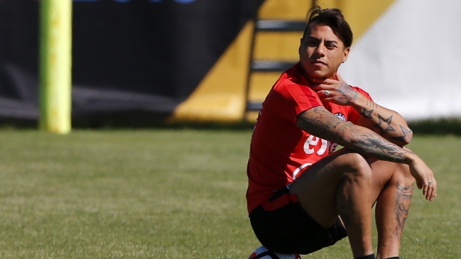Eduardo Vargas: Mi mamá me dijo que me quedara con la selección