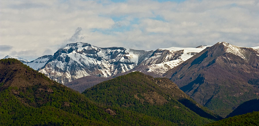 Bajan alerta amarilla en complejo volcánico Planchón Peteroa