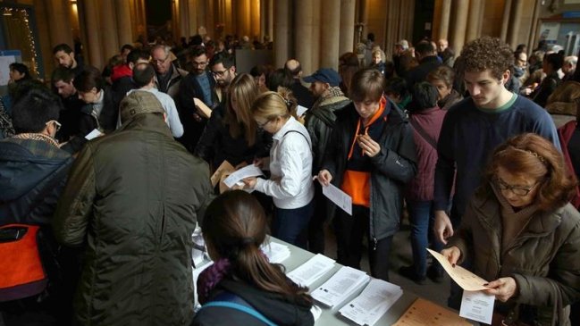 Encuestas proyectaron triunfo del PP a una semanas de las elecciones en España