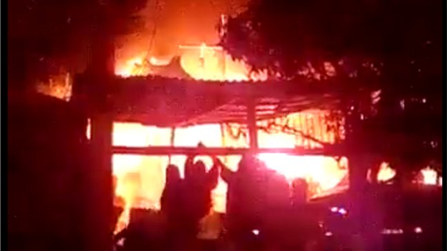 Dos fallecidos dejó incendio en población Puerto Aysén de Viña del Mar