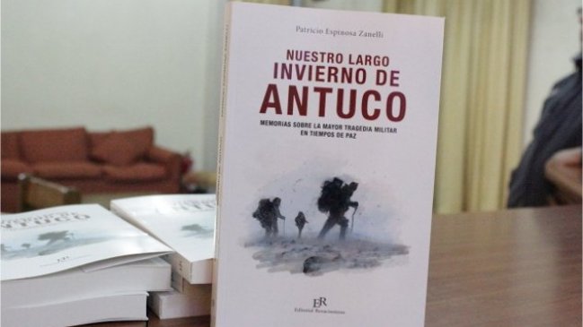  Comandante recuerda días posteriores a tragedia de Antuco en libro  
