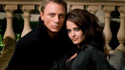 La Historia es Nuestra: Cómo derrocha dinero público el personaje de James Bond