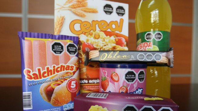 Conoce cuáles son los riesgos de consumir alimentos 