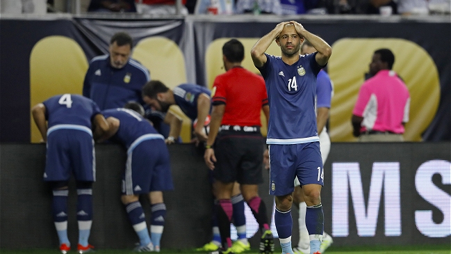 Ezequiel Lavezzi sufrió una luxofractura en el codo izquierdo