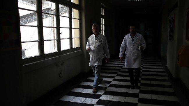 Entre enero y mayo, 156 médicos abandonaron el sistema público de salud