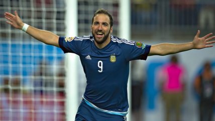 Gonzalo Higuaín anotó la cuarta cifra en triunfo de Argentina sobre Estados Unidos en la Copa Centenario