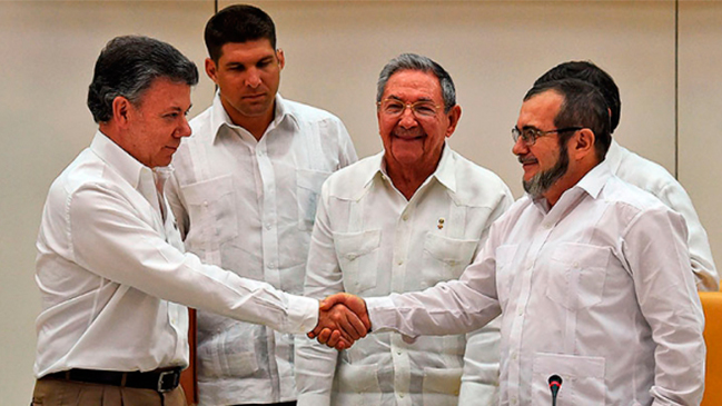 Gobierno y las FARC llegaron a acuerdo para cese al fuego bilateral y definitivo
