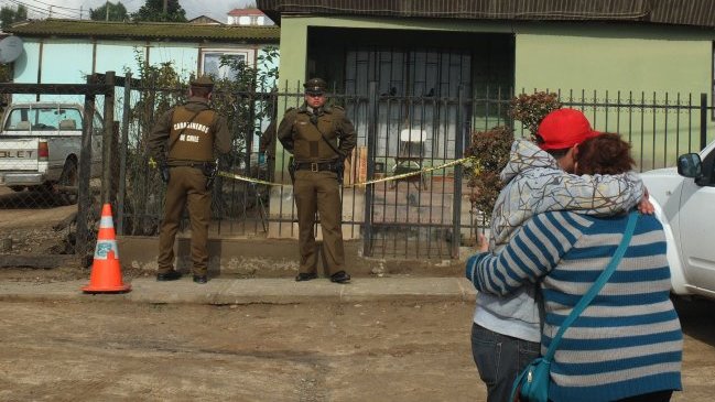 Sujeto arrancó trozos de piel a su pareja y luego se suicidó en La Calera
