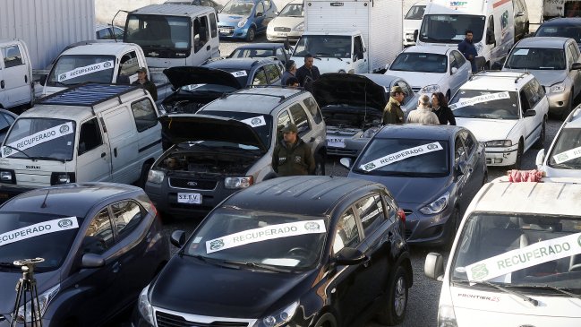 Investigación determinó que 172 vehículos en custodia policial mantenían robo por encargo