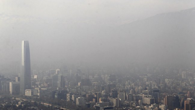 Intendencia decretó alerta ambiental para este sábado en Santiago