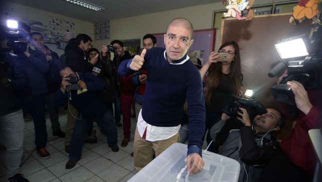 La UDI se molesta con TVN por presencia de DJ Méndez en 