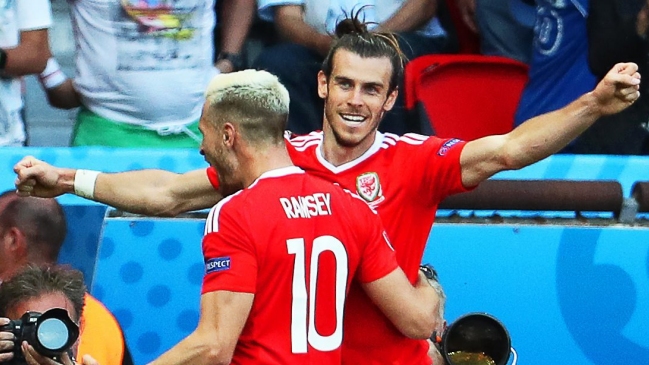 Gales batió a una aguerrida Irlanda del Norte para acceder a cuartos de final