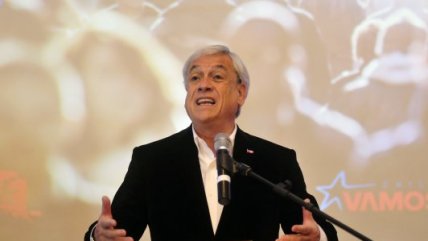 Sebastián Piñera participó en seminario organizado por el PRI
