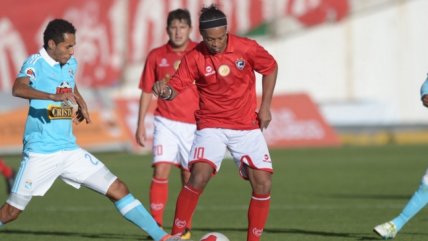   Ronaldinho derrochó talento en amistoso entre Cienciano y Sporting Cristal 