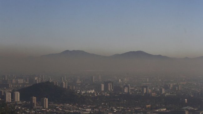 Qué contiene el aire que se respira en Santiago