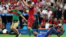 Un fanático irrumpió en duelo entre Polonia y Portugal para abrazar a Cristiano Ronaldo