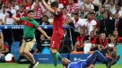 Un fanático irrumpió en duelo entre Polonia y Portugal para abrazar a Cristiano Ronaldo