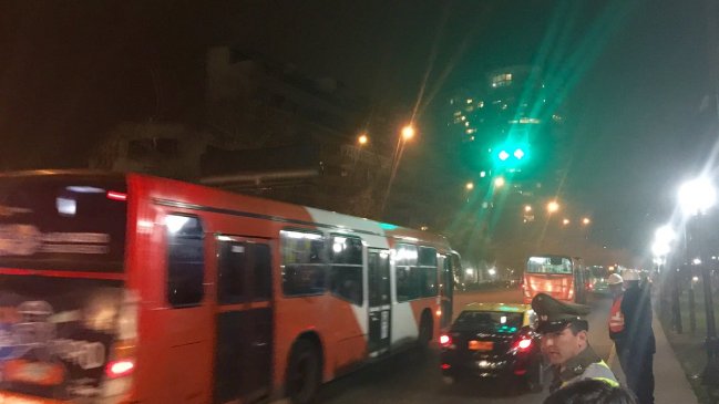 Tras 21 días, esta noche reabrieron la calzada norte de Avenida Providencia