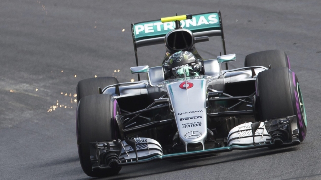Rosberg lideró por delante de Hamilton los primeros entrenamientos en Austria