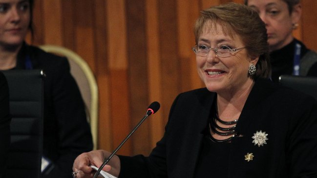 Bachelet llamó a impulsar acercamiento entre Alianza del Pacífico y Mercosur