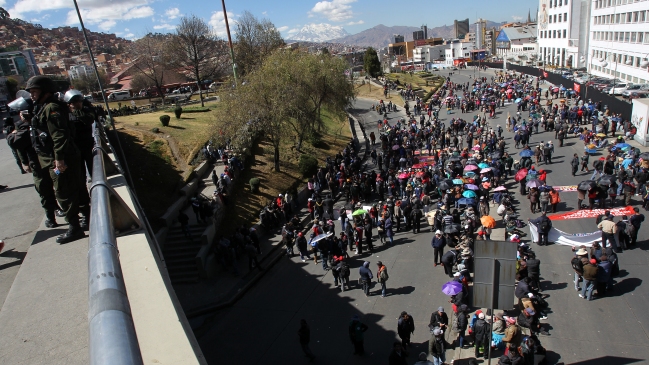 Tercer día de protestas sindicales dejaron siete heridos y 21 detenidos en Bolivia