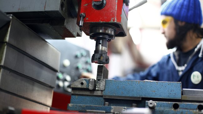 Fundación Sol: Sueldo mínimo debiese rondar los 400 mil pesos