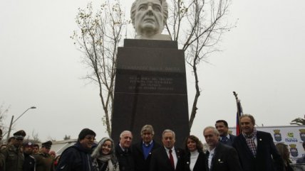 La inauguración del monumento a Fernando Riera