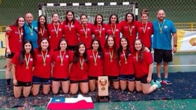 La selección de balonmano perdió en el debut del Mundial Junior Femenino ante Suecia