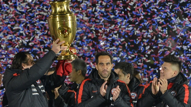 Nicolás Castillo: Me siento con un pie y medio fuera de U. Católica