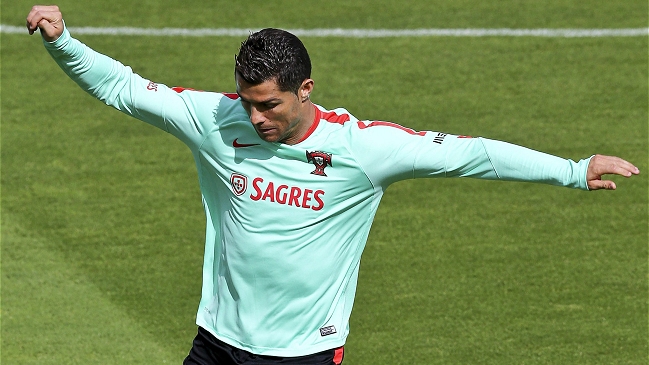 Cristiano Ronaldo: Me duele ver a Messi entre lágrimas y espero que regrese a su selección