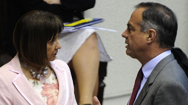 Soledad Alvear se reunió con senadores DC por proyecto de aborto