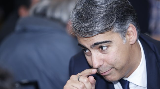 Fiscalía pidió aclarar vínculos de 27 personas con Enríquez-Ominami y ex asesor