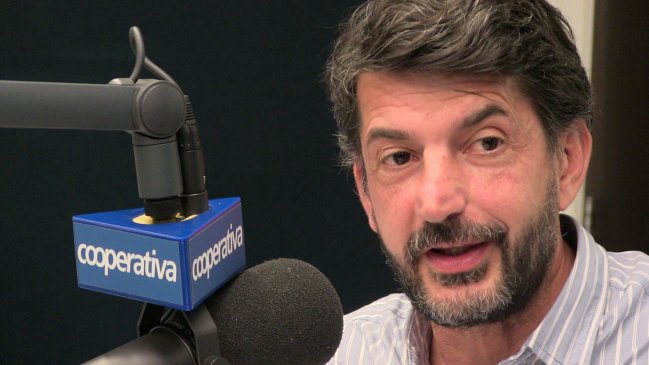 Economista: Para gratuidad universitaria no hay más magia que otra reforma tributaria