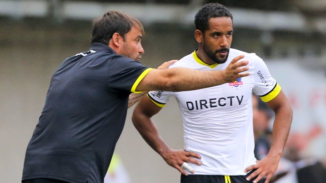 Jean Beausejour: La renuncia de Sierra fue inducida por la dirigencia de Mosa