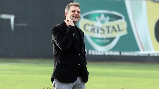 Aníbal Mosa: Ya van como 10 técnicos que se han ofrecido para tomar el desafío de Colo Colo