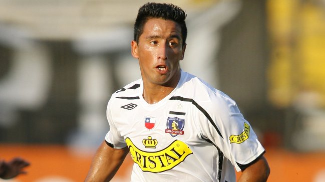 Lucas Barrios: En el único club que jugaría en Chile sería en Colo Colo