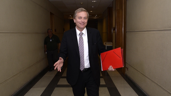 Kast: Lo de Cheyre es para tapar el lío de Andrade, resucitan la persecución a militares