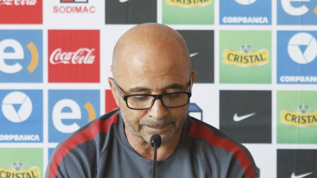 Director deportivo de Sevilla: Sampaoli no se irá de aquí