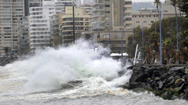 Armada emitió aviso especial por marejadas en las costas del país