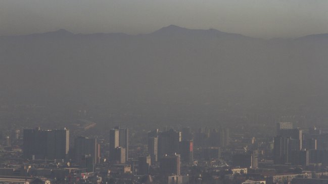 Intendencia decreta alerta ambiental por tercer día consecutivo en Santiago