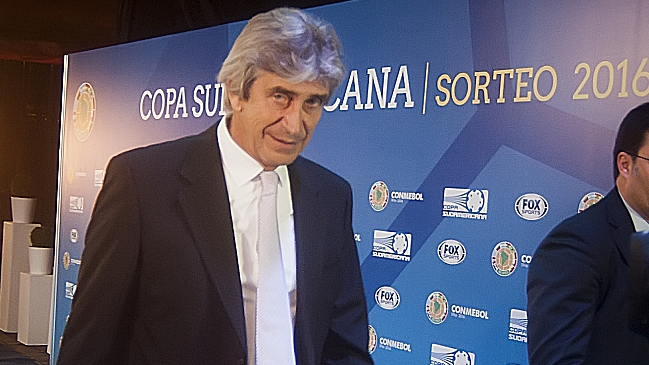Manuel Pellegrini: Me gusta el fútbol y no tengo intención de dejarlo