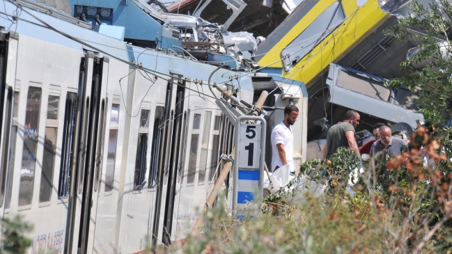 Jefe de estación admitió que dio vía libre al tren siniestrado en Italia