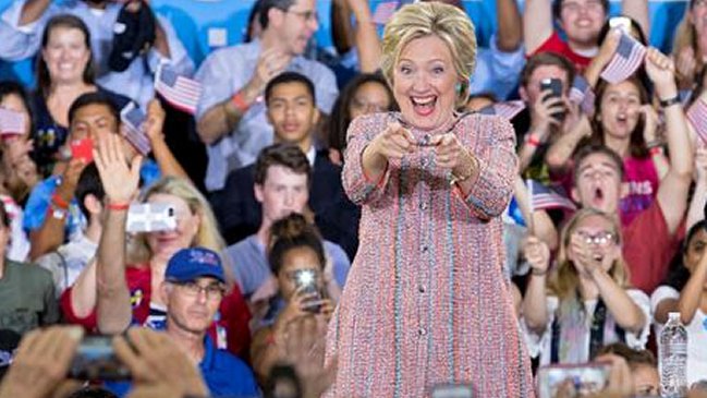 Hillary Clinton prometió una reforma migratoria en los primeros 100 días de gobierno: