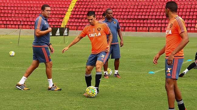 Compañero de Mark González revela el abatimiento del chileno tras sufrir nueva lesión