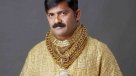 Asesinaron al millonario indio famoso por la camisa de oro más cara del mundo