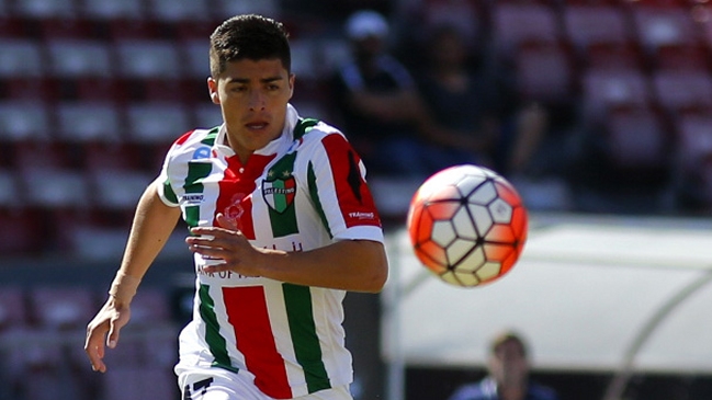 Esteban Carvajal aparece como opción en Colo Colo tras llegada de Pablo Guede