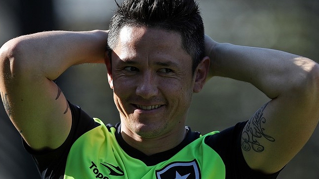 Gustavo Canales tuvo su estreno en empate de Botafogo ante Fluminense