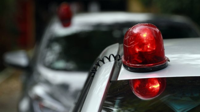 Carabineros arrestó a pareja que asaltó local de 