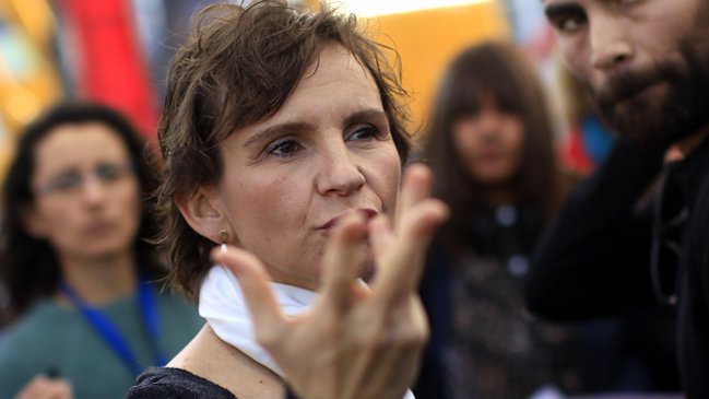 Carolina Tohá dice que las tomas son 