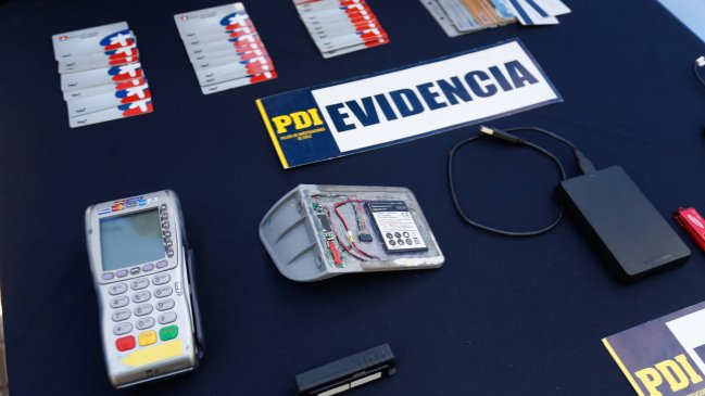 Sernac recibió más de 1.400 denuncias por clonación de tarjetas en el primer semestre